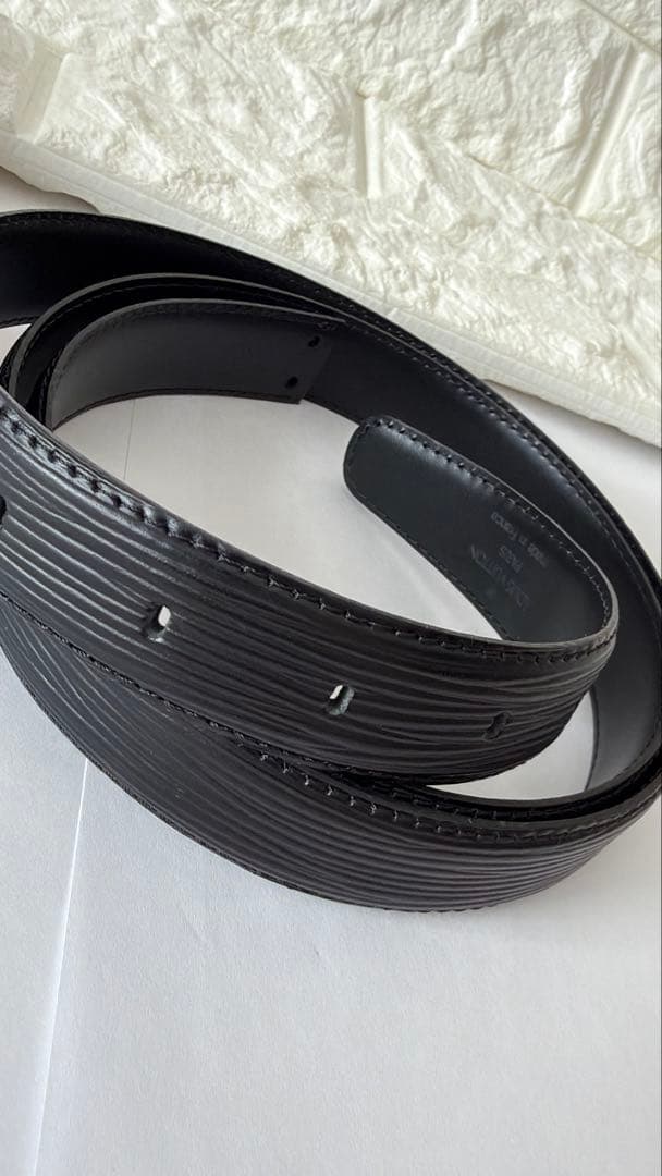 ルイヴィトン 黒 レザー ベルト ブラック　エピ