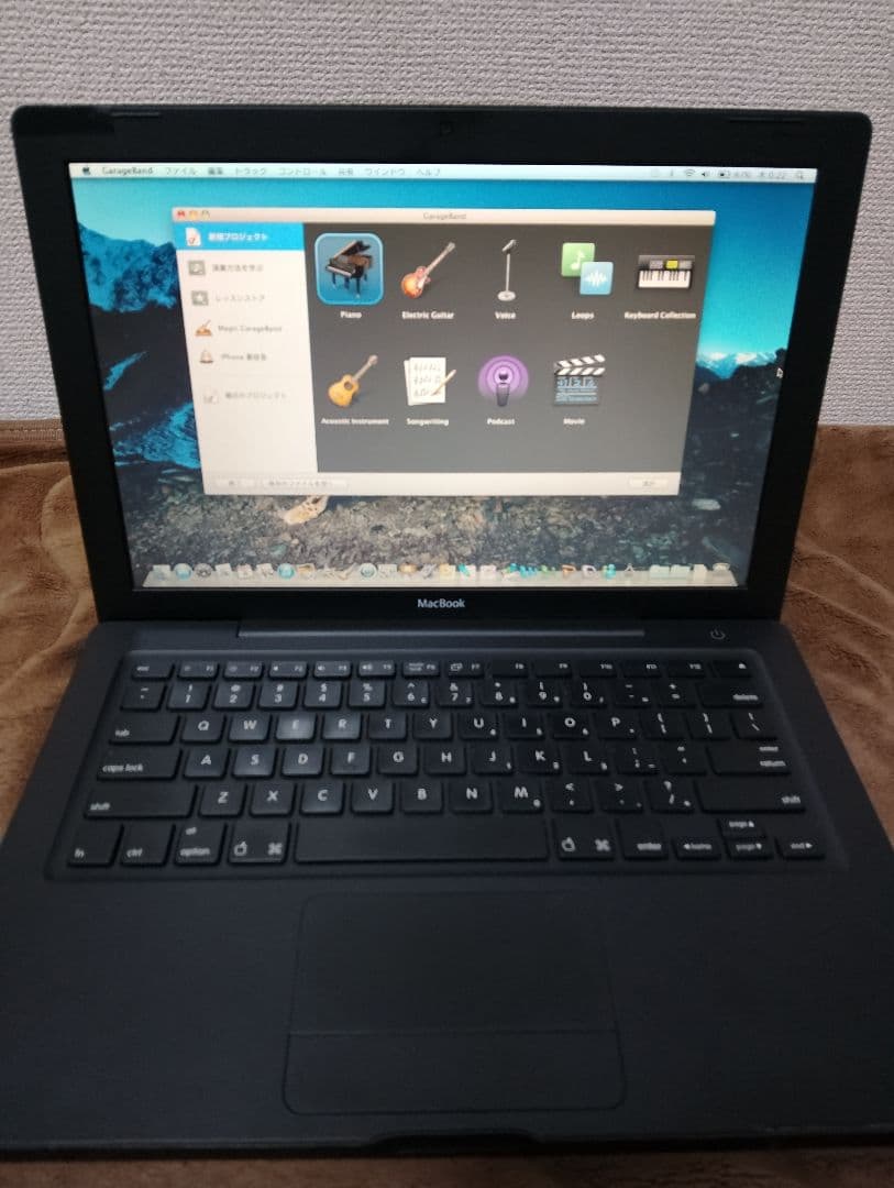 激レアのブラック MacBook 200GB