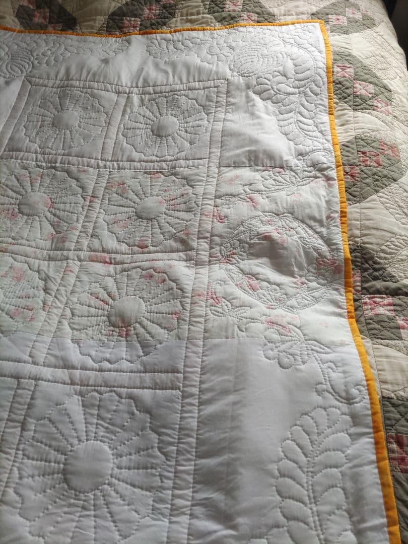 専用です。他の方の購入は、おやめください。パッチワークキルトタペストリー