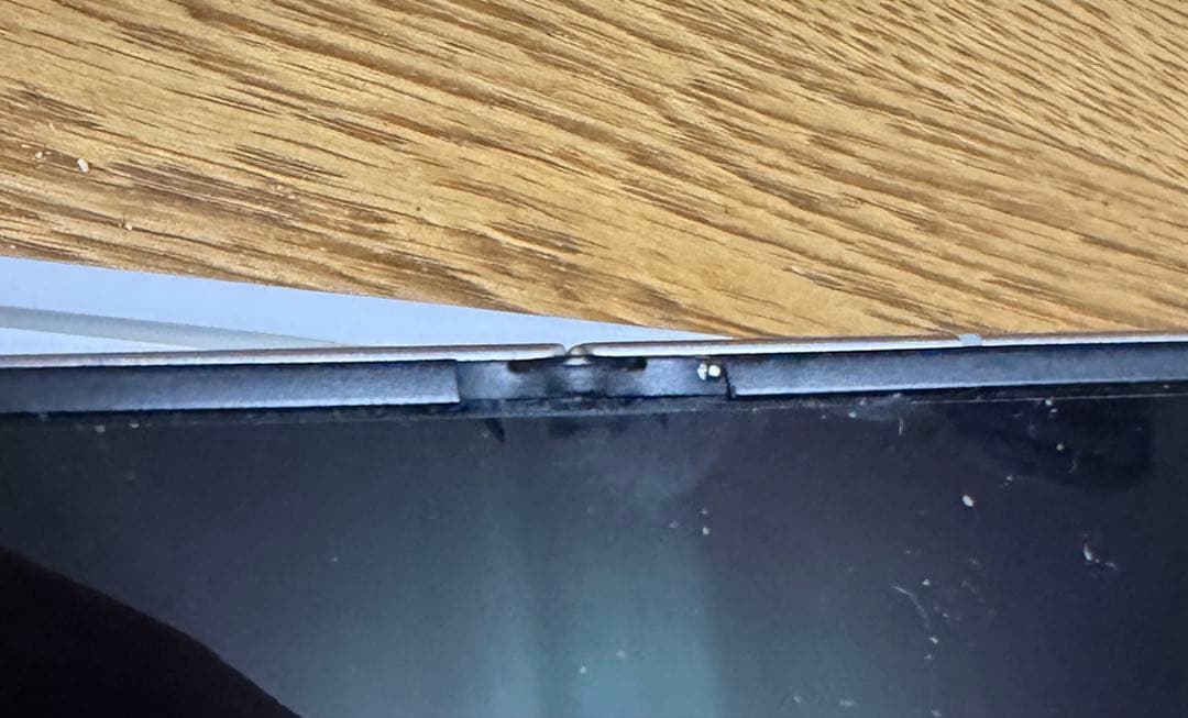 Libero Flip スマートフォン 128gb ゴールド ヒンジ欠けあり