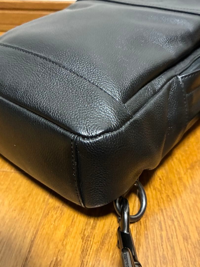 COACH コーチ ブラックレザー ボディバック スリングバック 本革