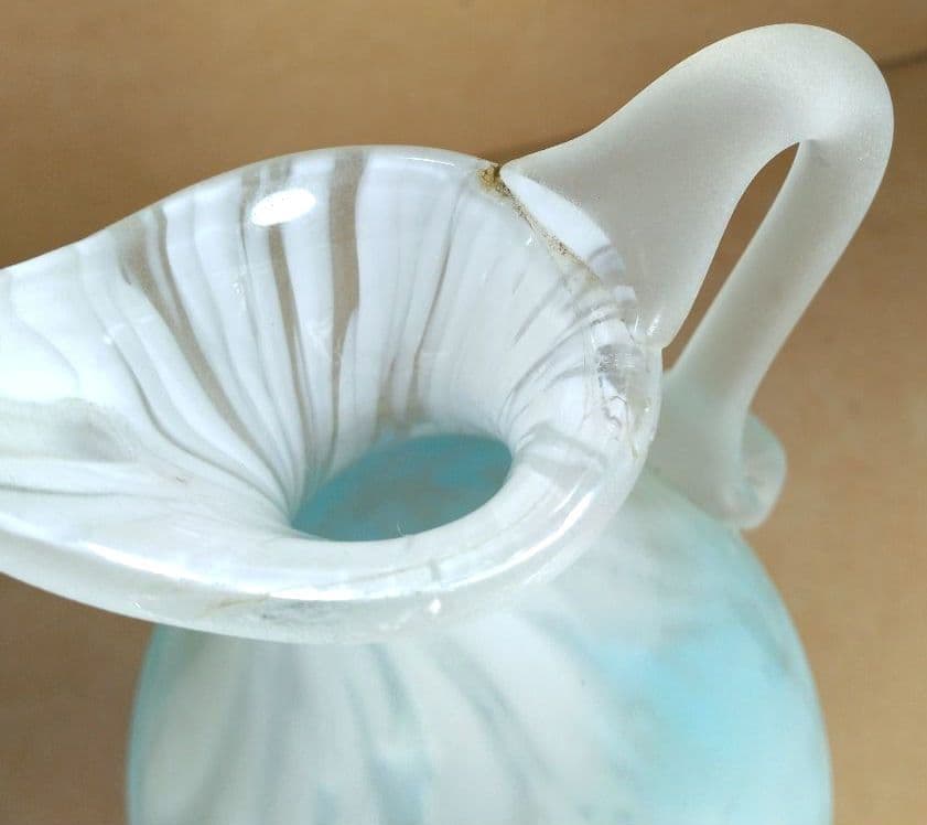 【本物保証】藤田喬平 手吹 花瓶(水色系,手付) 共箱 高さ23㎝