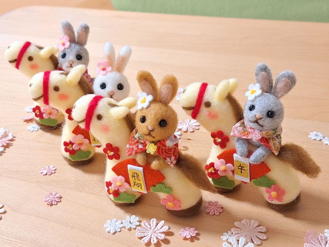 明恵✨＊福を運ぶ＊午年うさぎ✨羊毛フェルト ぬいぐるみ