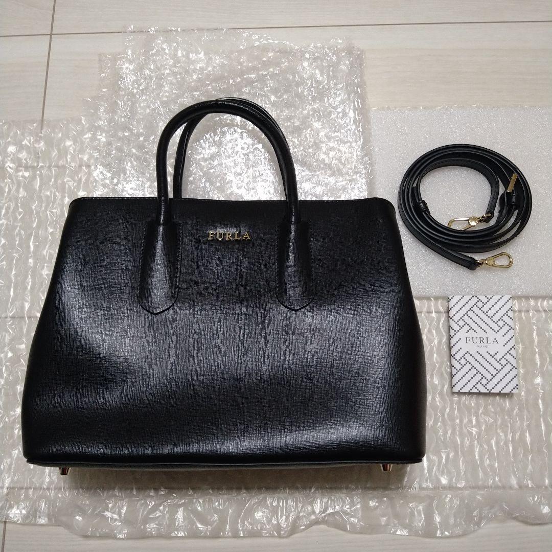 【美品】FURLA　フルラ　テッサ