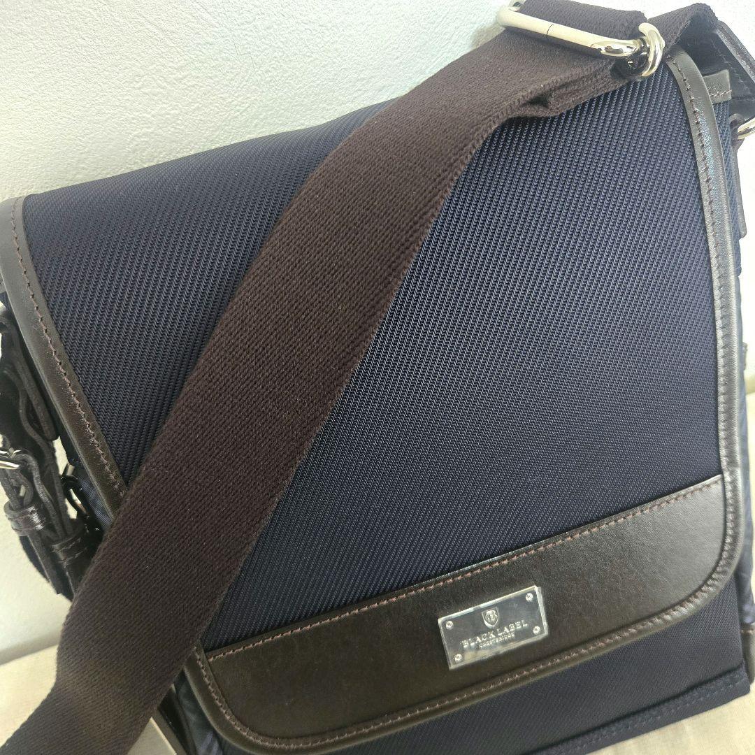 【新品タグ付き・極美品】BLACK LABELショルダーバッグ　ブラックレーベル