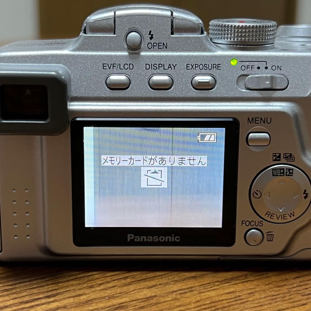 デジタルカメラ　Panasonic DMC-FZ5-S（シルバー）　LUMIX