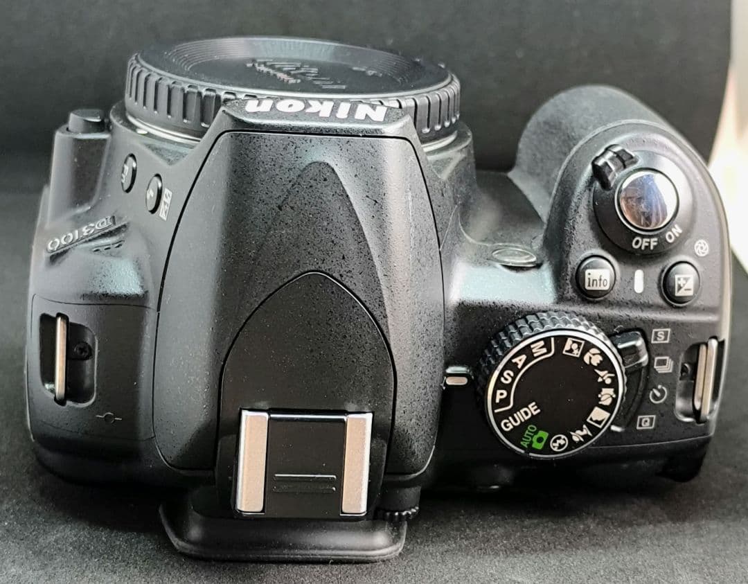 Nikon D3100 デジタル一眼レフカメラ