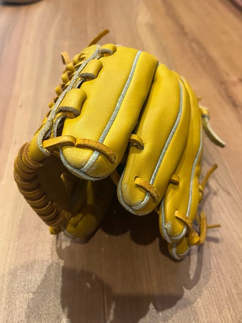 ナイキ　NIKE 軟式グローブ イエロー