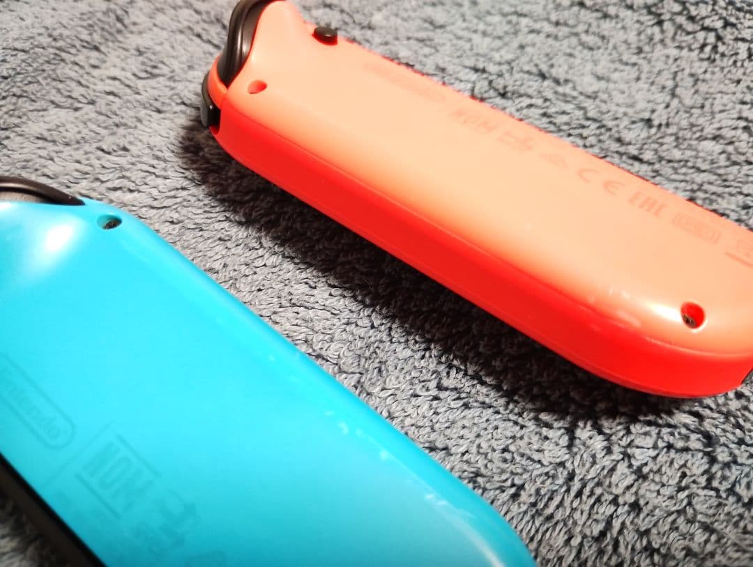 【難あり】Nintendo Switch ネオンブルー/レッド 本体+本体カバー