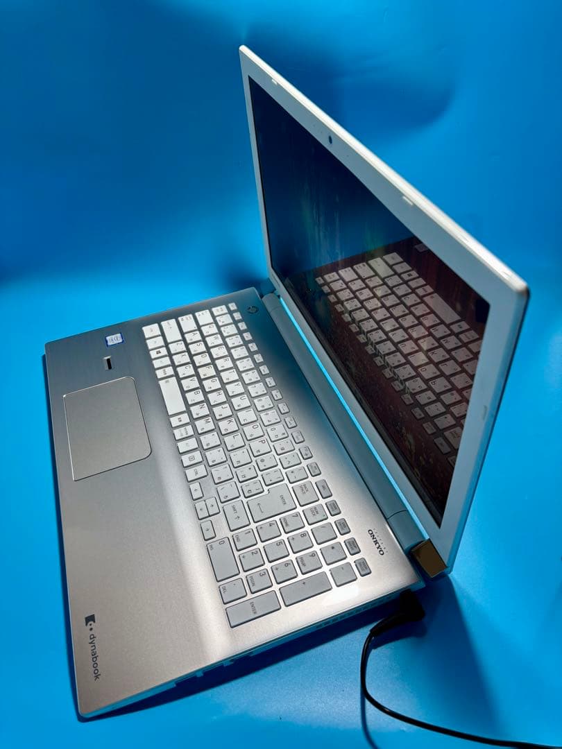 東芝 dynabook T75/DG i7 7500U SSD2TB 16GB