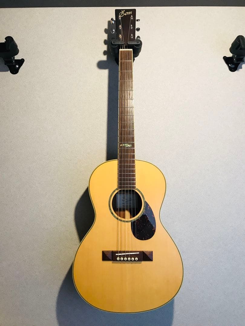 値下げしていきます‼︎細身弾きやすくお洒落なルックス！女性や お子様にも！アコギ