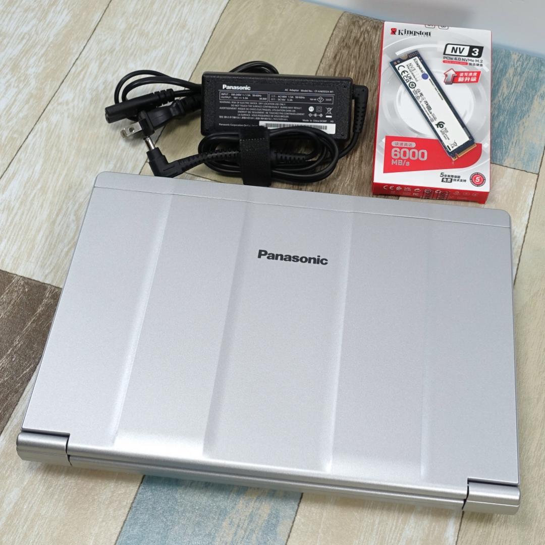 累積使用時間僅少の極美品✨超高速新品ＳＳＤ５００ＧＢ＆１６ＧＢメモリ搭載✨日本製