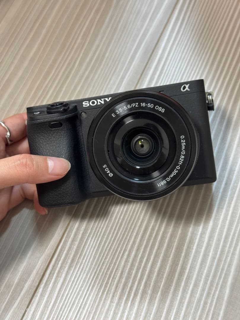 chan9xさま　専用です　SONY α6400 ミラーレス一眼