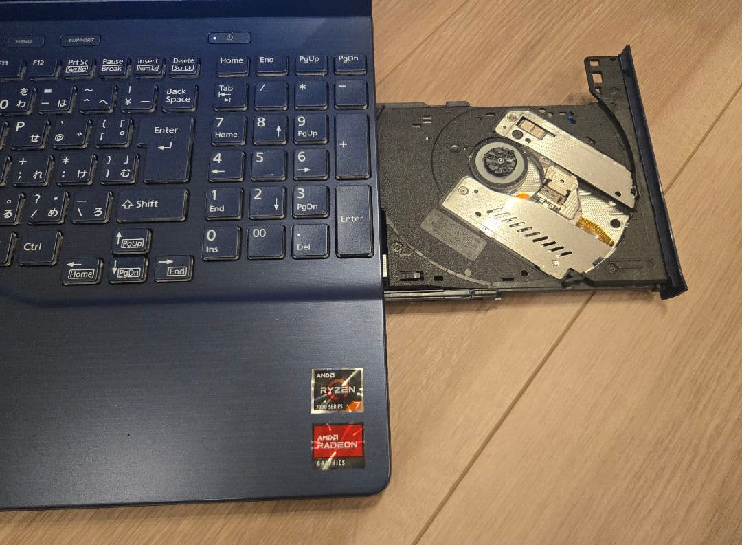 【ほぼ未使用】FMV AH53/H2 Ryzen7/メモリ16GBブルーレイ搭載