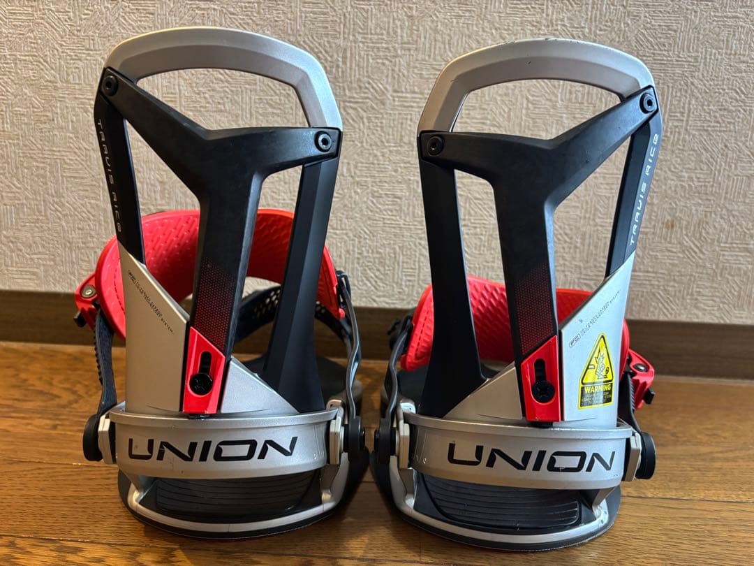 【おふとんとん】24-25 UNION FALCOR シルバー サイズM