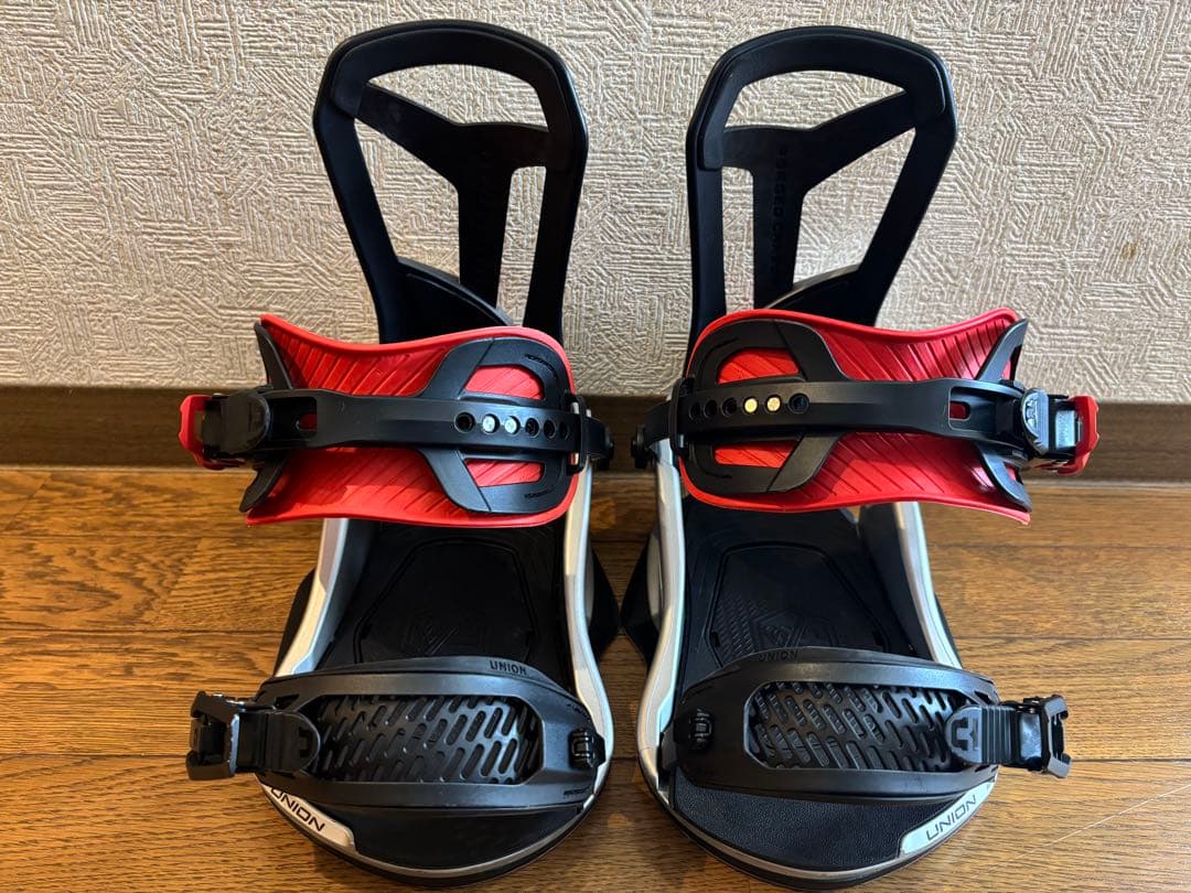 【おふとんとん】24-25 UNION FALCOR シルバー サイズM