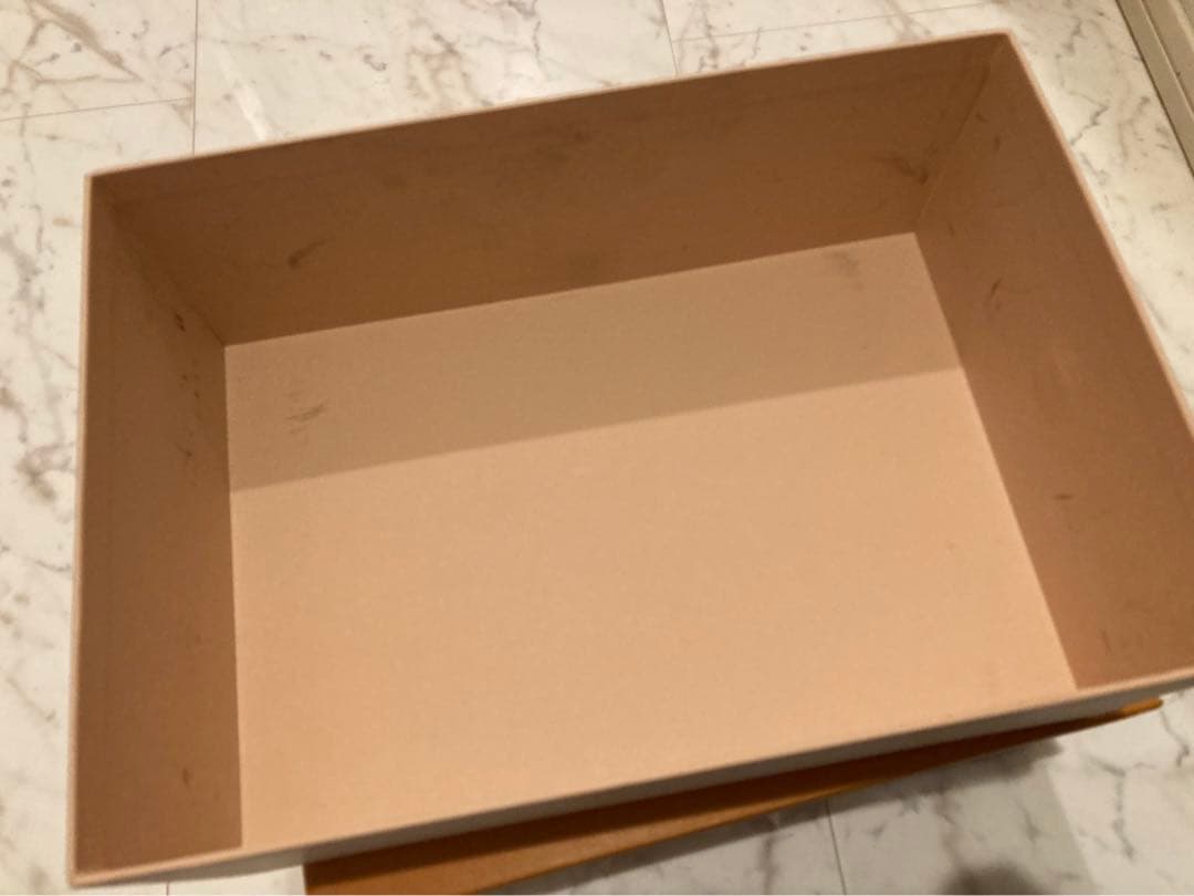 a*o様 超美品 ルイヴィトン LVロゴ サイドジップ パテントレザーショートブ