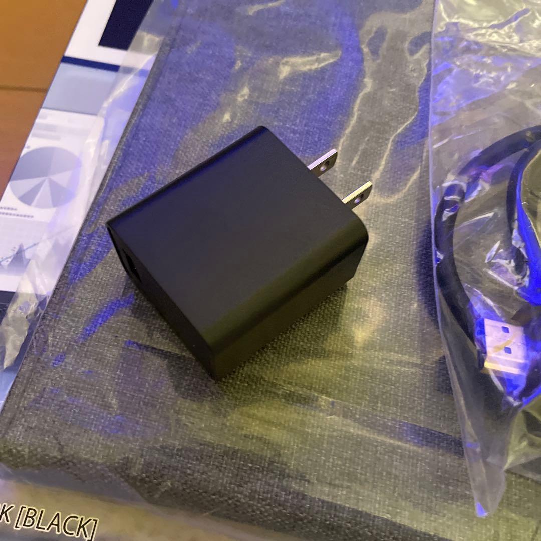 15.6V型液晶モバイルモニター