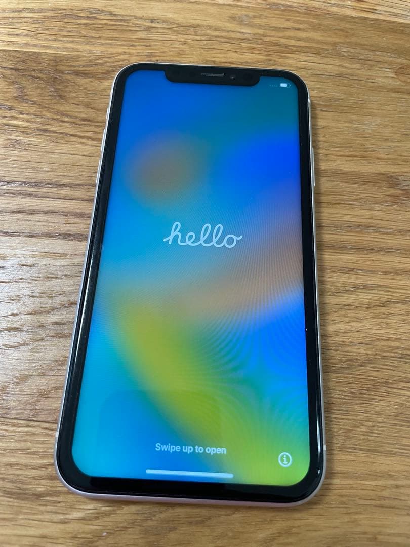 【美品】Apple iPhone XR ホワイト 本体