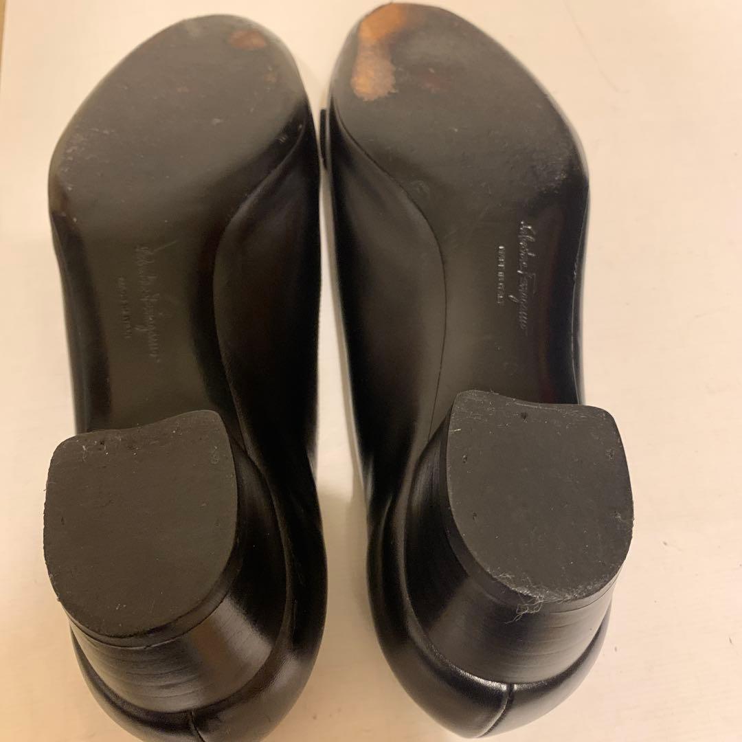 Ferragamo ブラック ヴァラ•リボンフラットパンプス