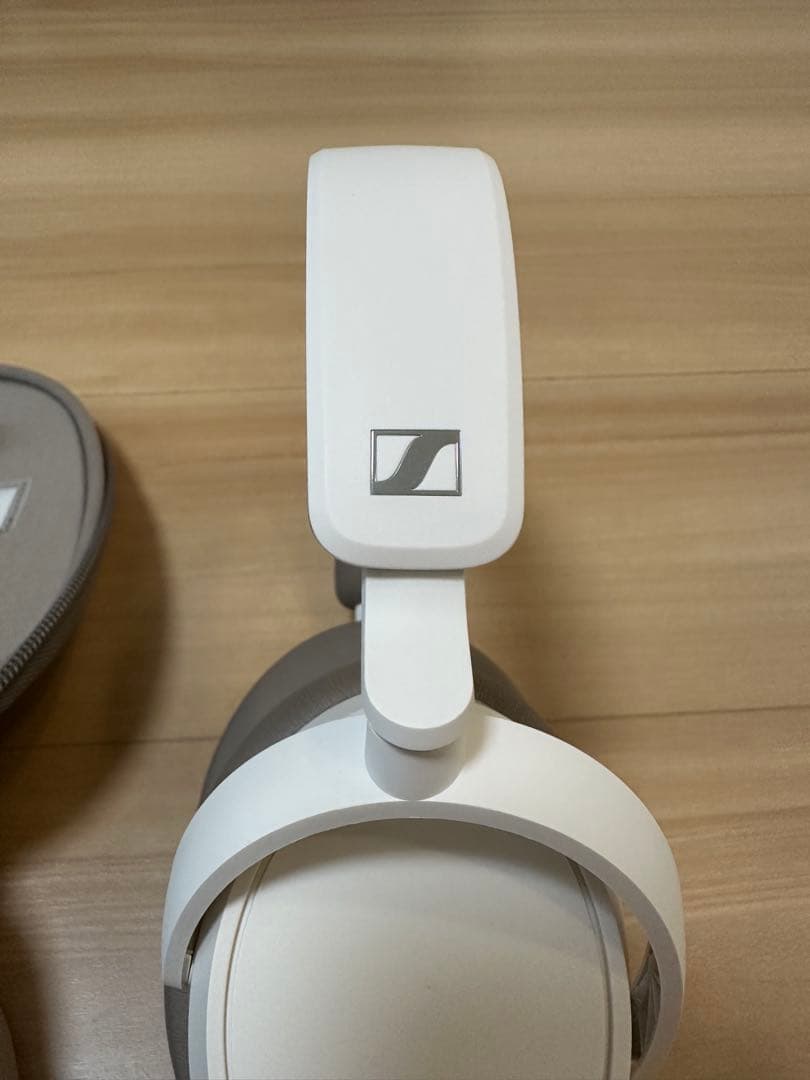 SENNHEISER ACCENTUM Plus Wireless ホワイト