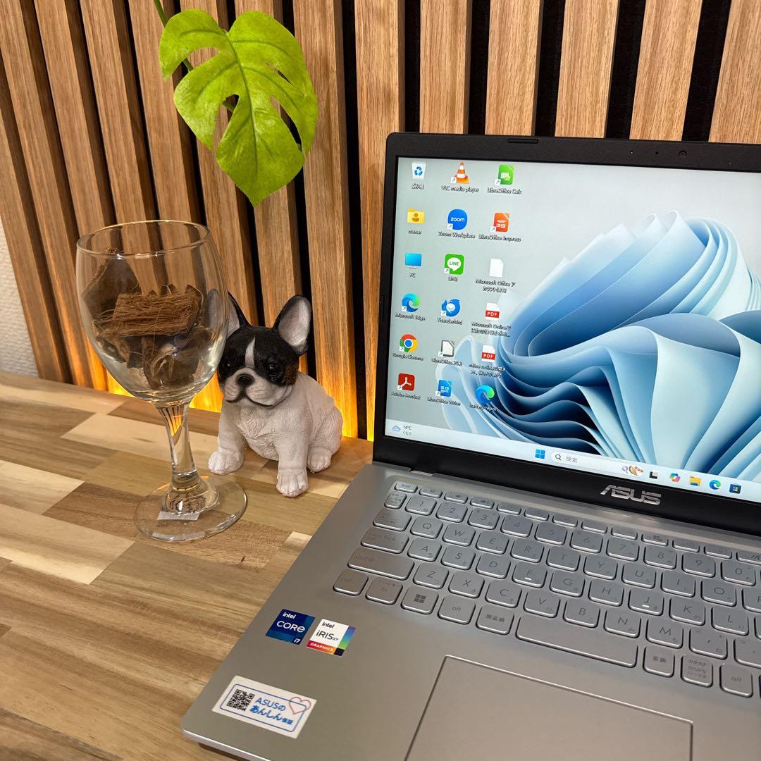 ハイスペック‼️ASUS☘️i7 第11世代☘️16GB☘512GB☘️ノートパソコン