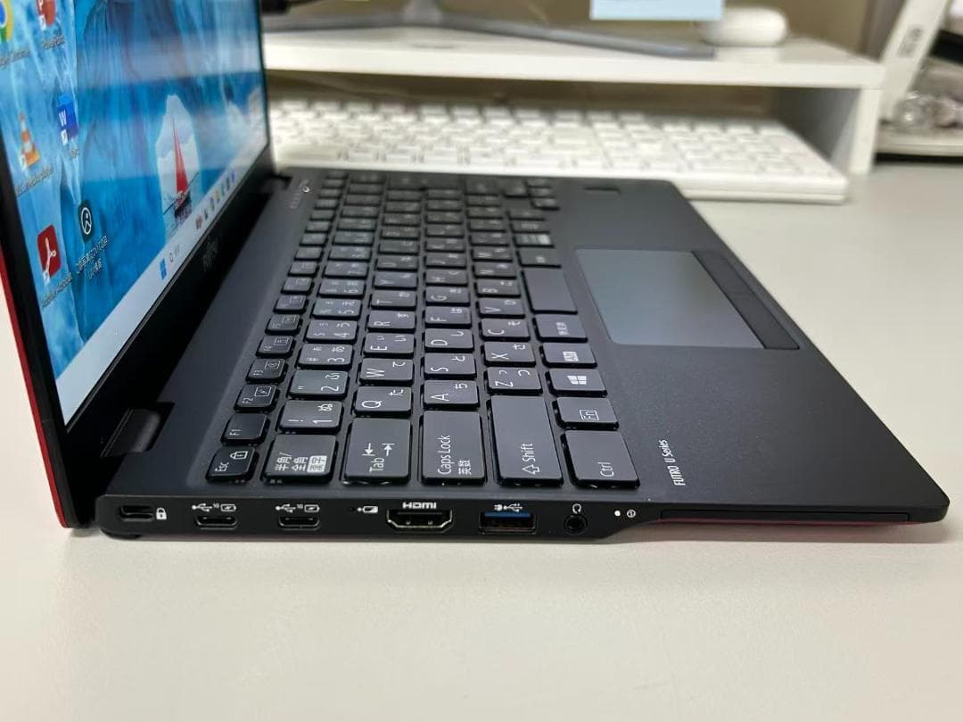 超軽量840g 富士通 LIFEBOOK U9311/M 美品 オフィスあり