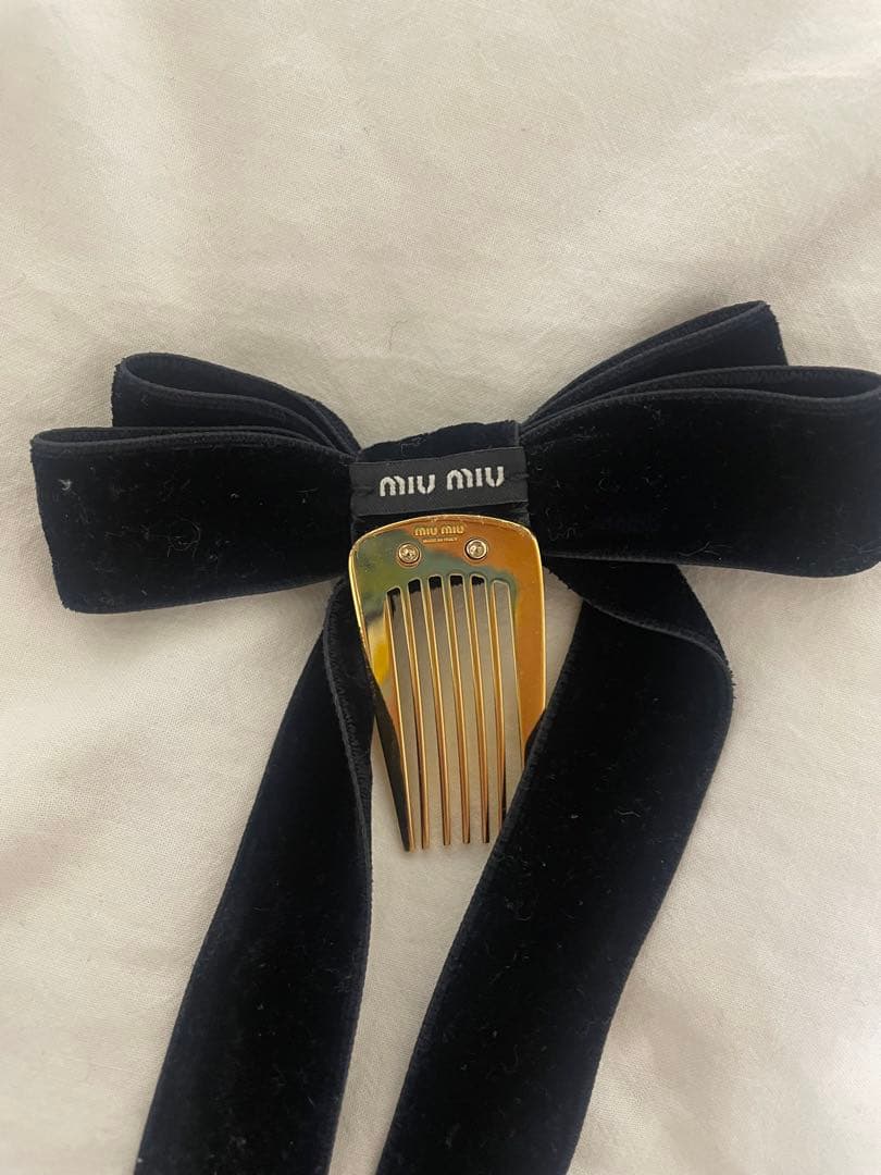 【miu miu】黒リボン ベルベット　ヘアアクセサリー