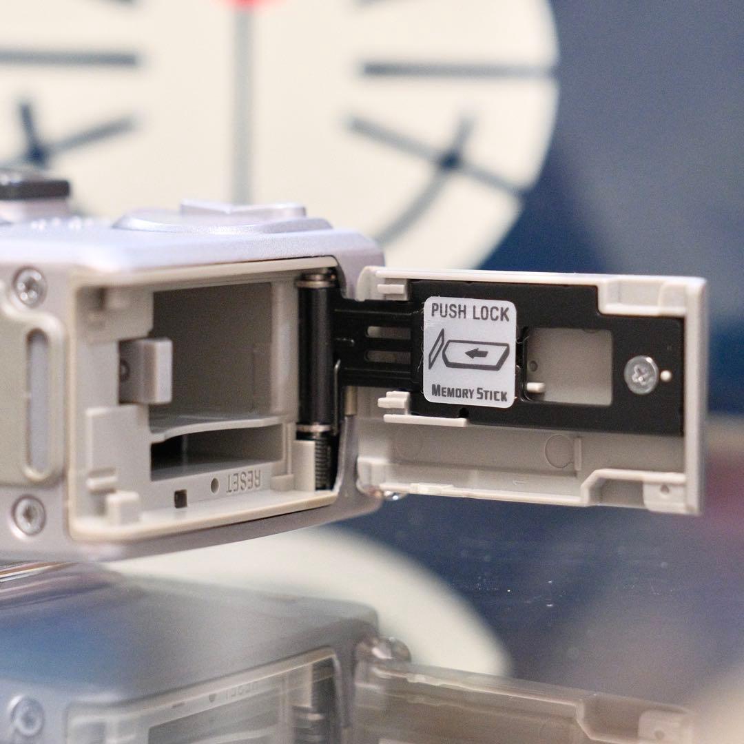 動作品 平成レトロ SONY Cyber−Shot DSC- P9 Y2K