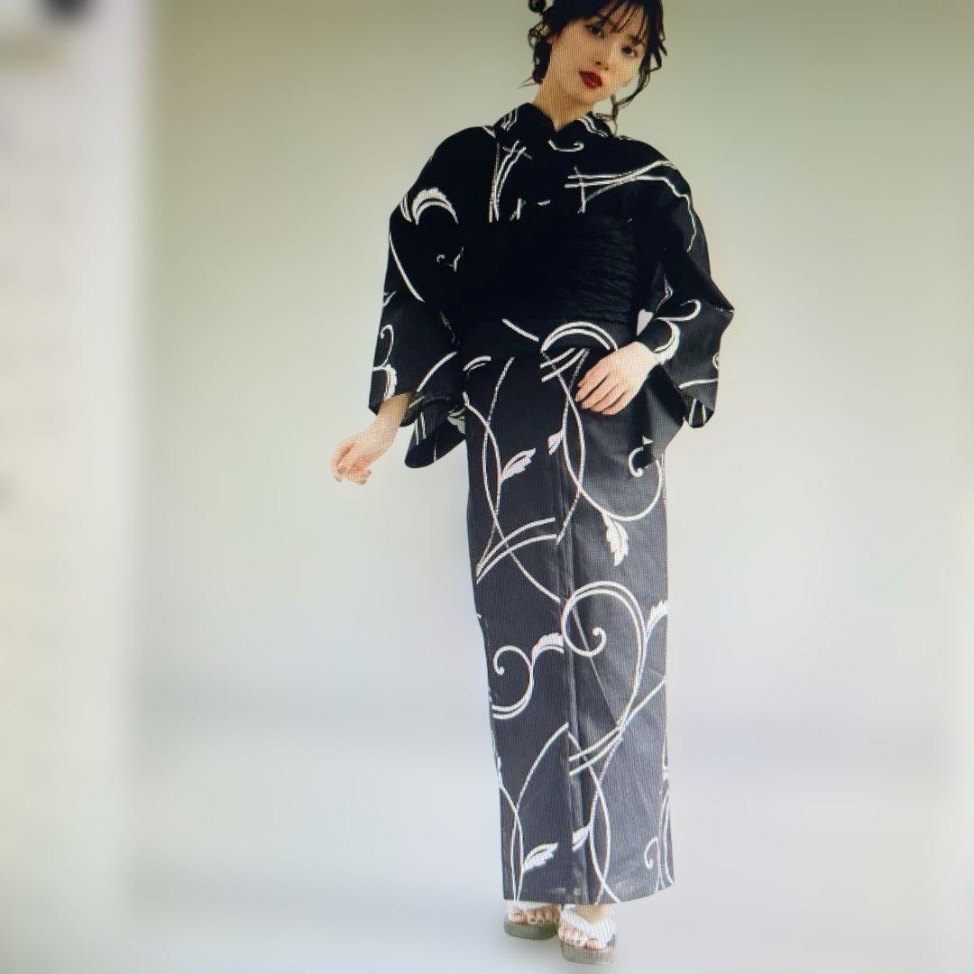 2025年6月新作　最終お値下げ　新品Dita 浴衣5点セット 黒白花柄