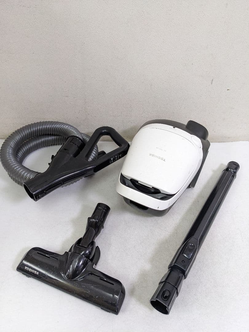 2023年製 TOSHIBA VC-PH65A-W 紙パック式掃除機