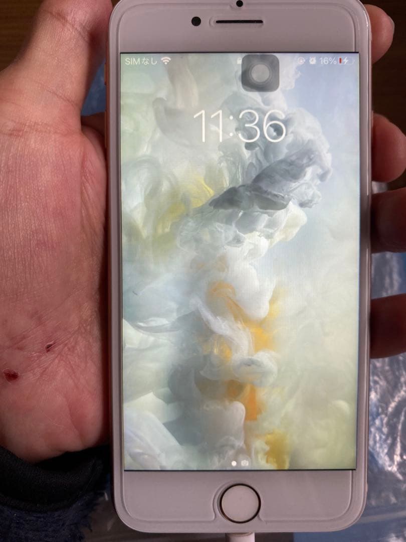 お*り様 Apple iPhone 8 64GB ゴールド　バッテリー交換済10