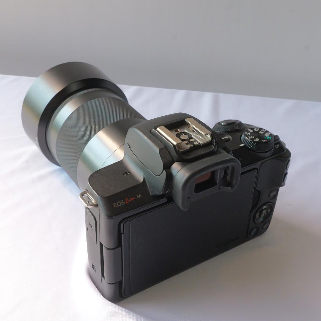 Canon EOS Kiss M ミラーレスカメラ