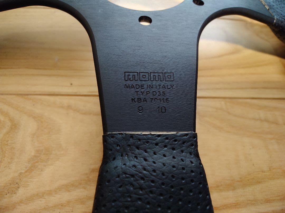 専用出品正規美品MOMO Competition 35cm（スペーサー付き）