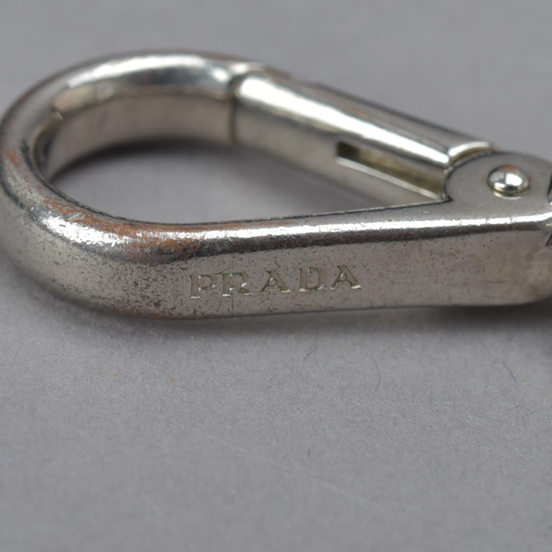 プラダ PRADA サフィアーノレザー 三角プレート 箱付 キーリング ブラック