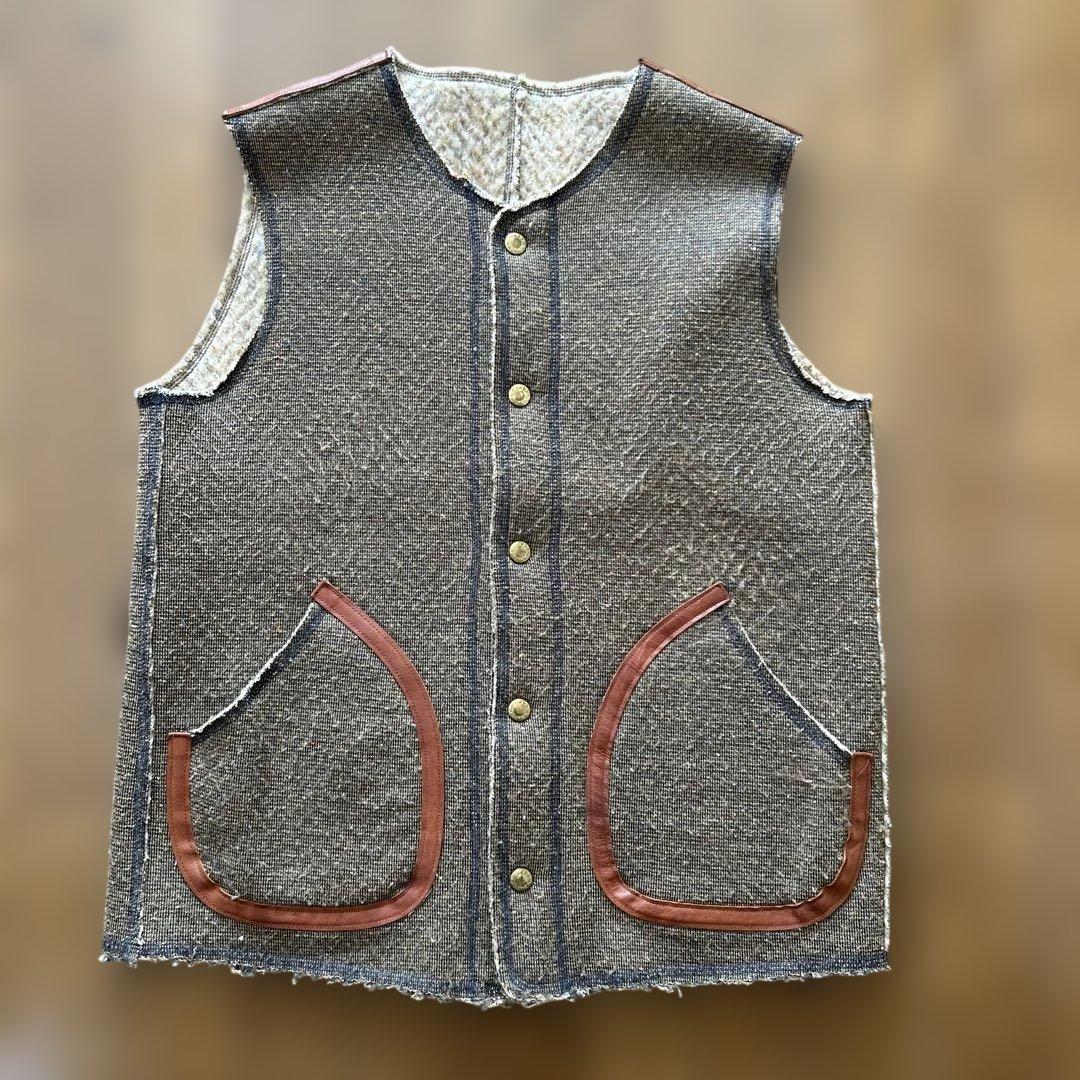 キャピタル ウール グレー ベスト ポケット口、レザー