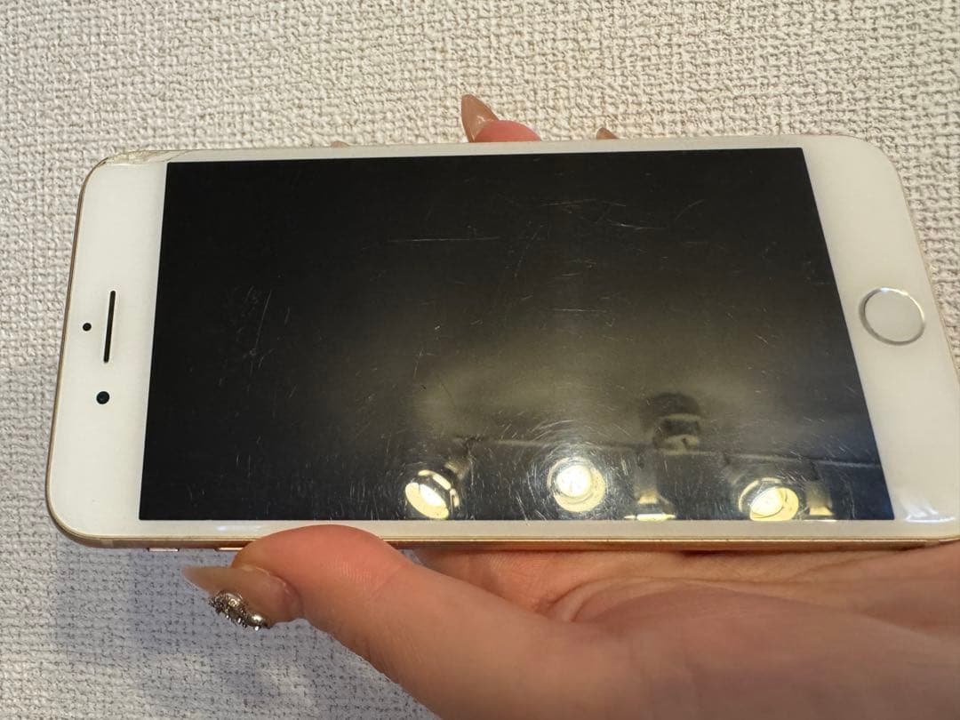 【動作確認済】iPhone8 Plus ゴールド256GB SIMロック解除済み