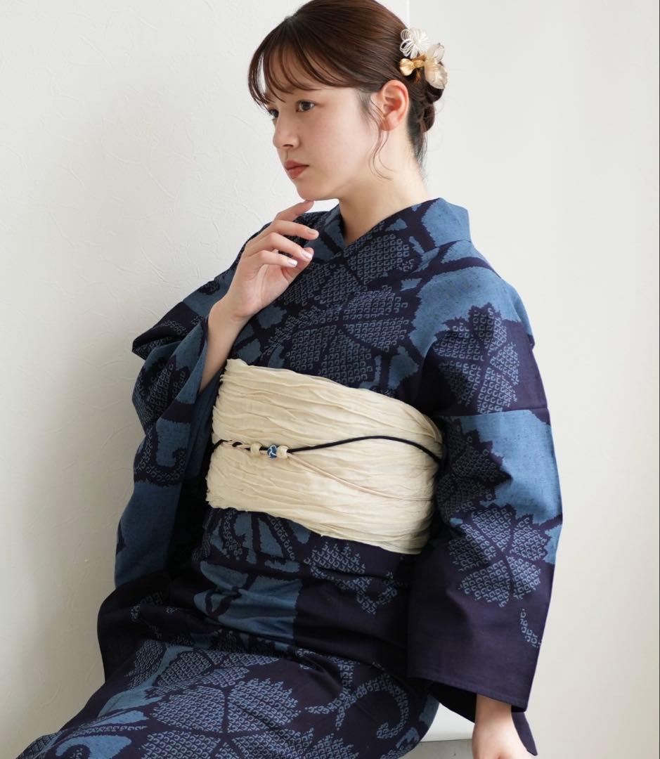 浴衣3点セット utatane×注染工房 赤坂紬 青藍にかごめなでしこ染め分け