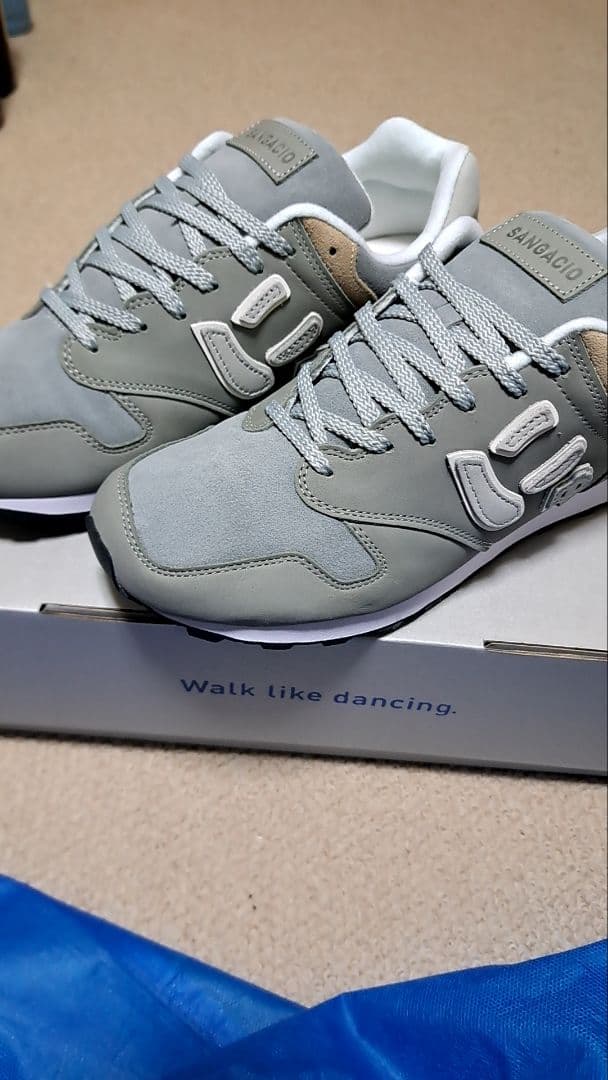 お*き様 SANGACIOにゅ　スニーカー　記念モデルグレー [２８cm]