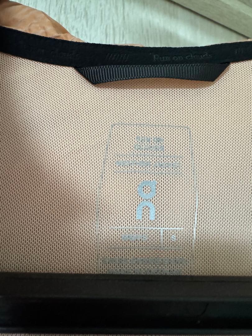 On オン weather jacket lumos メンズSサイズ ランニング