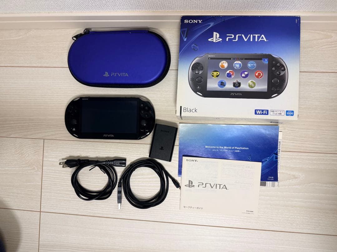 SONY PlayStationVITA PCH-2000 ZA11 本体