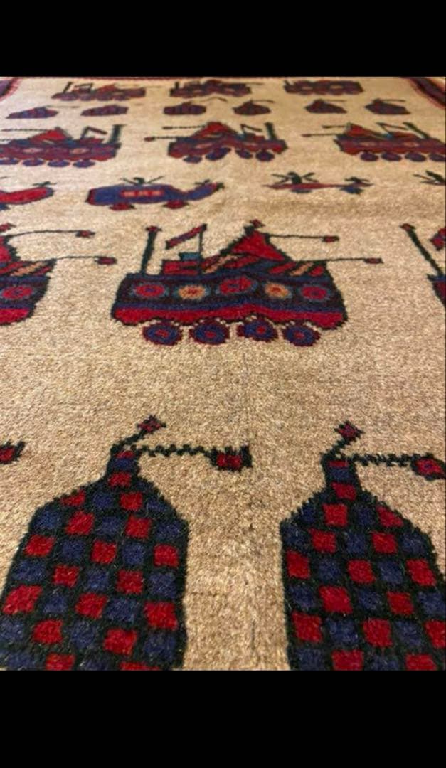 アフガニスタンヴィンテージストーリーラグ war rug 91x144cm
