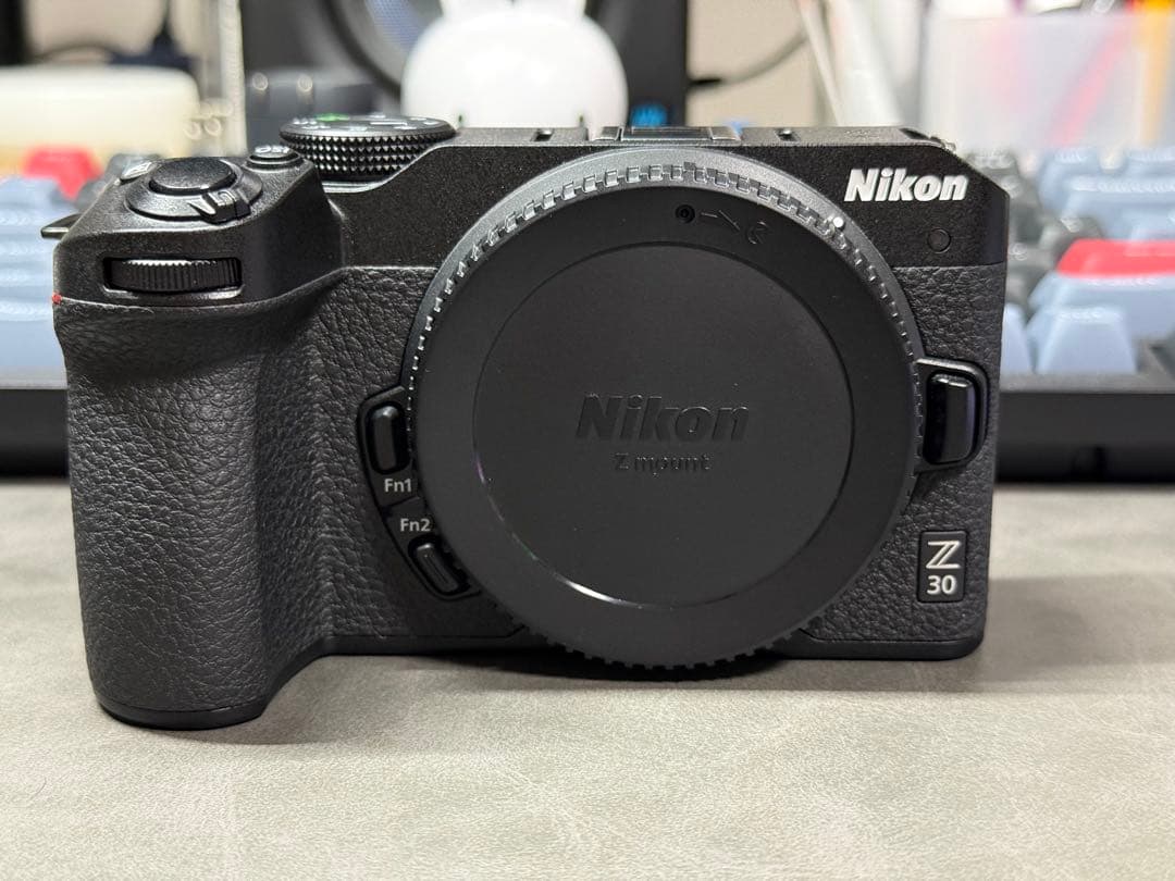 Nikon Z30 ミラーレスカメラ　美品