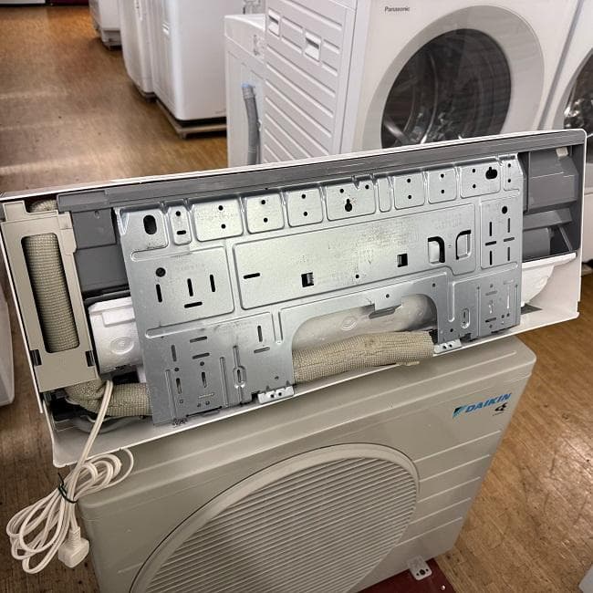 美品【 DAIKIN 】ダイキン おもに10畳用 ルームエアコンS28ZTES