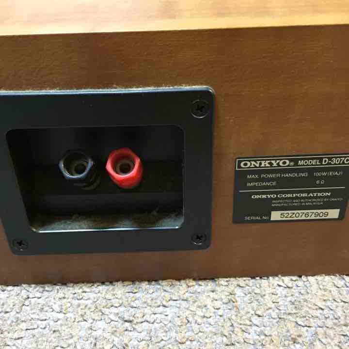 ONKYOのセンタースピーカー