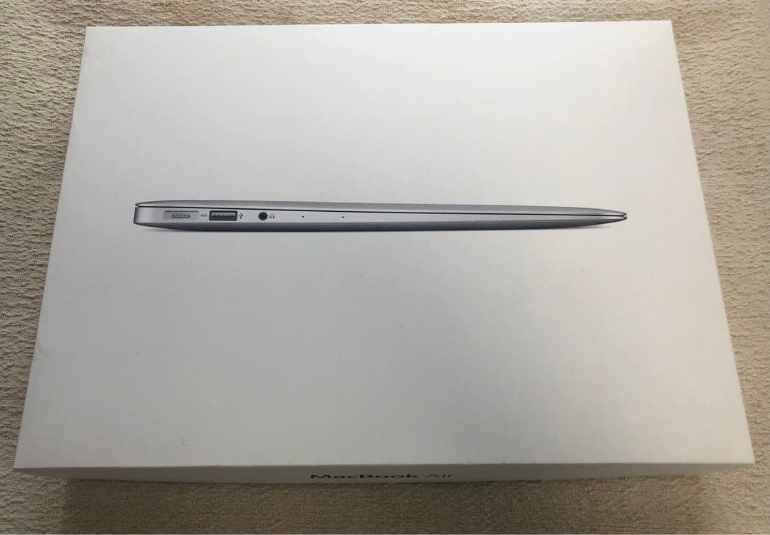 MacBook Air A1466 13インチ 動作OK 初期化済 付属品完備