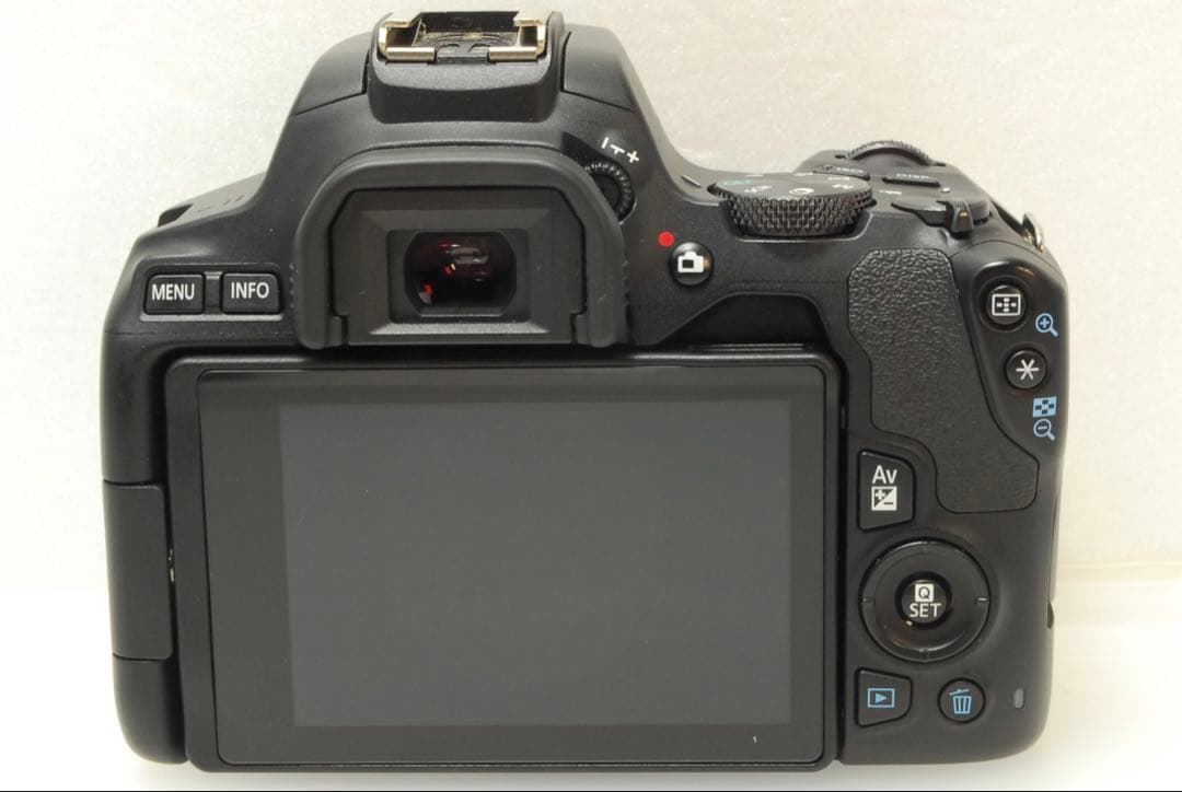 Canon EOS Kiss X10 ❤️超望遠300mm ダブルレンズ キヤノン