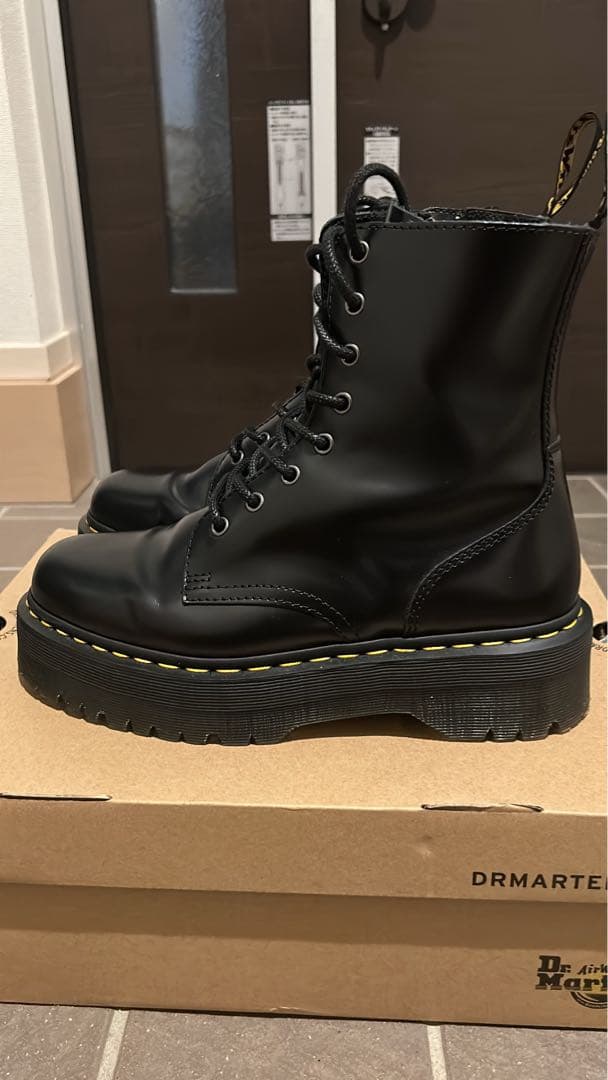 【極美品】Dr.Martens JADON 8ホールブーツ ドクターマーチン