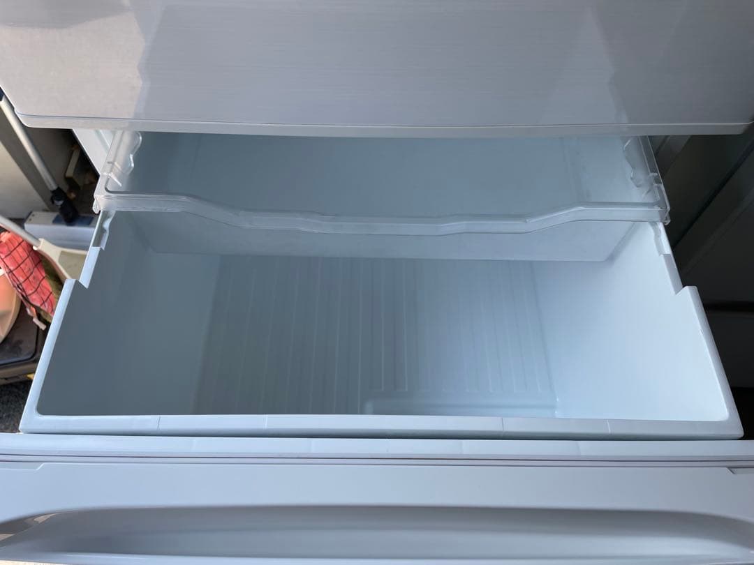 TOSHIBA ノンフロン冷凍冷蔵庫　GR-M33S