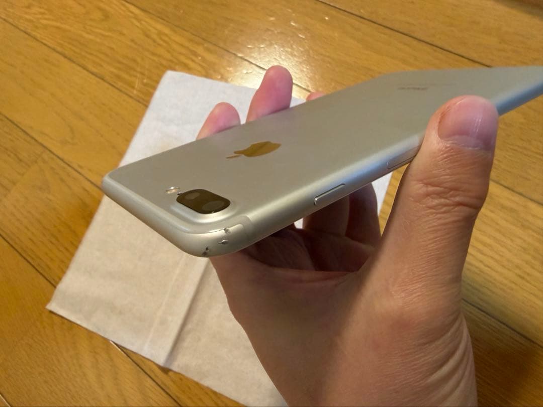 Apple iPhone 7 Plus 128GB シルバー